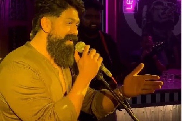 hellotelugu-kgfstaryashsinging